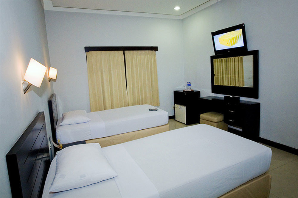 נקסר Hotel Celebes מראה חיצוני תמונה
